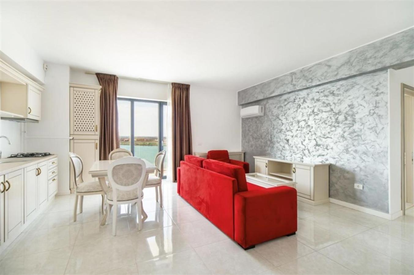 Mira & Penthouse Apartment Năvodari