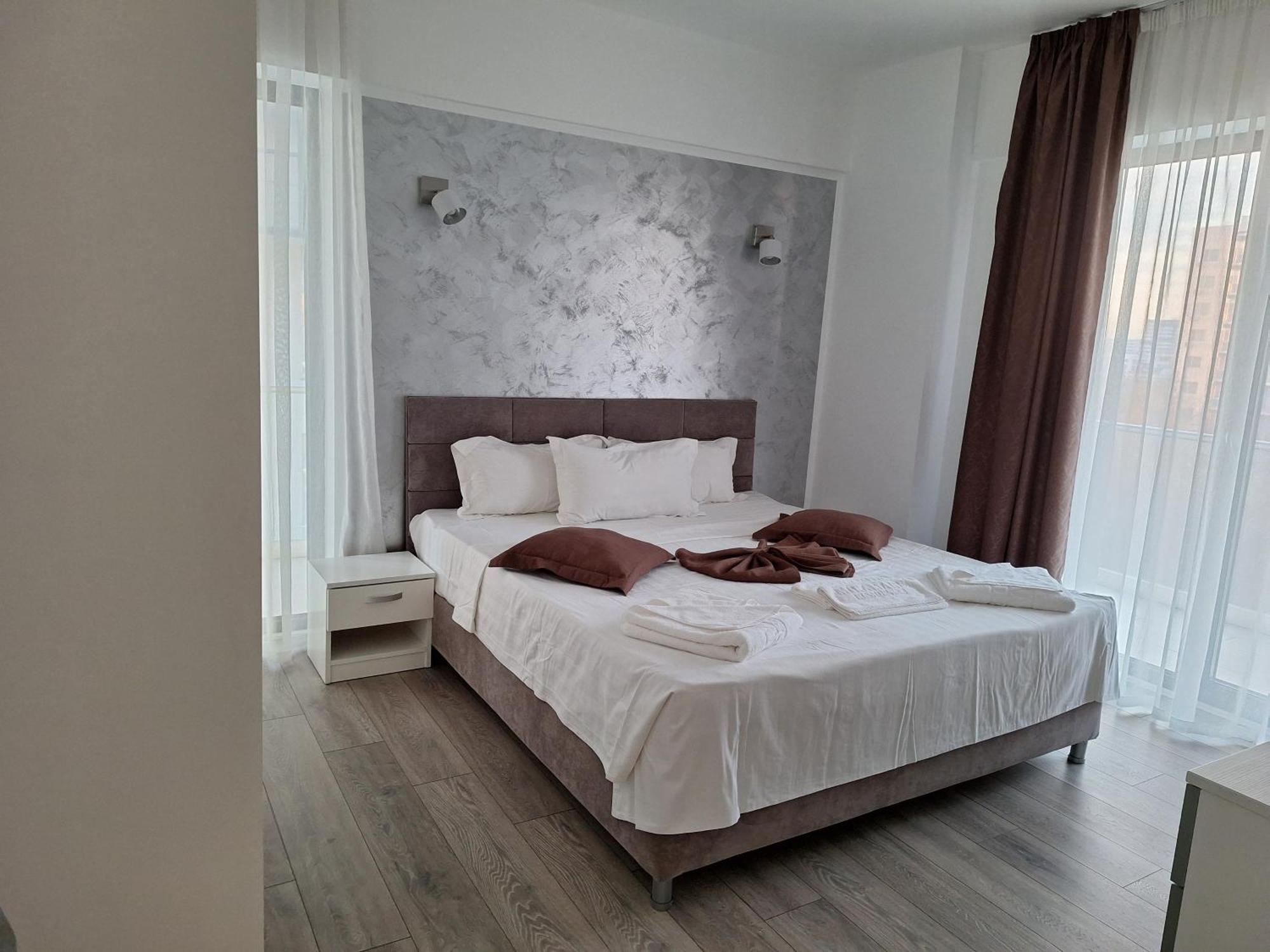 Apartment Mira & Penthouse Năvodari