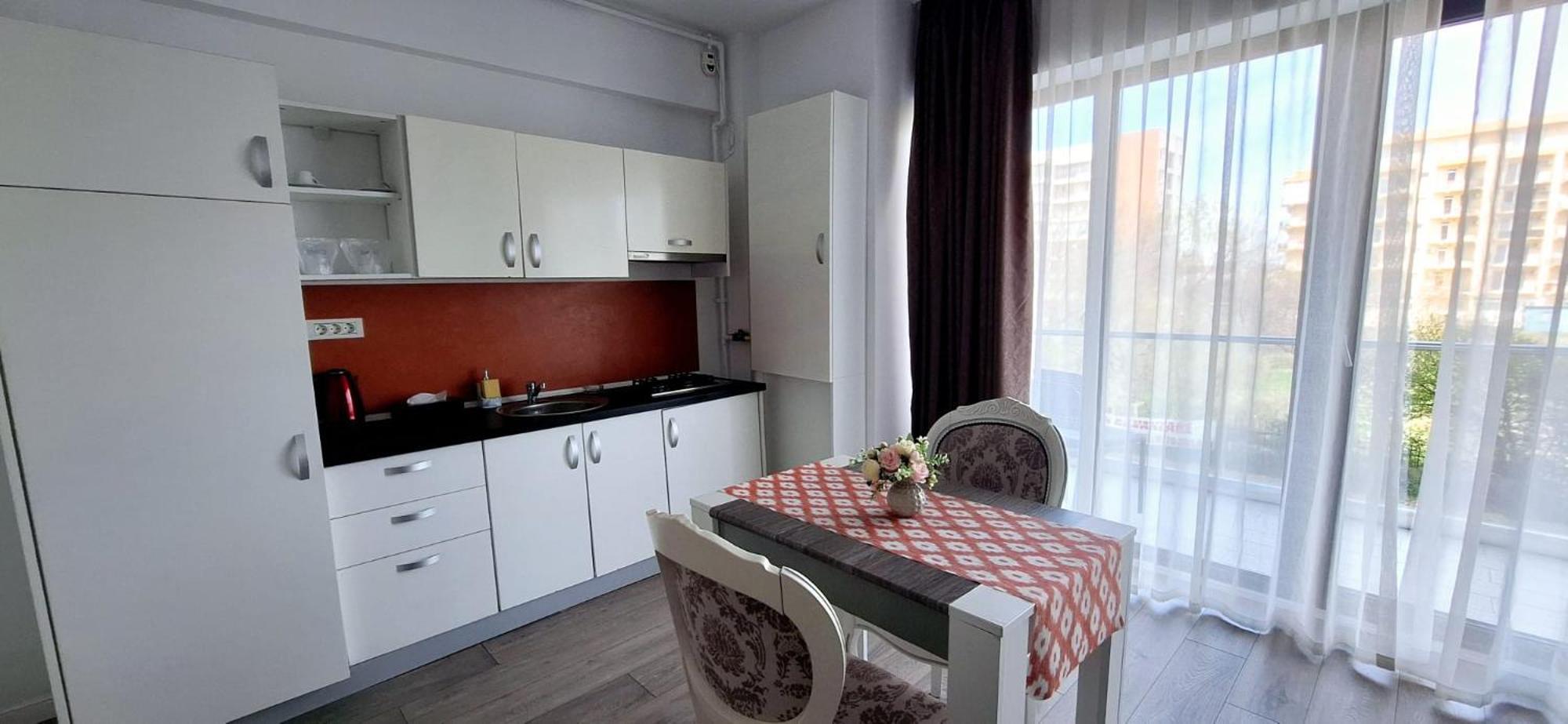 Mira & Penthouse Apartment *